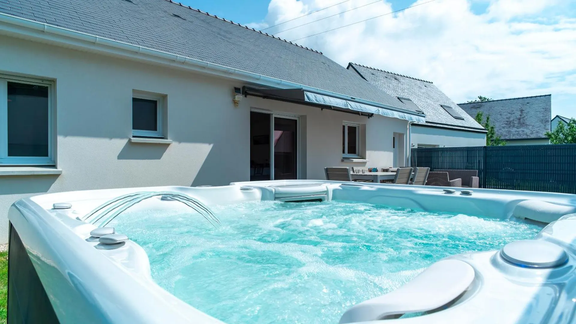La Bulle De Landrezac - Jacuzzi Et Proche Plage Sarzeau